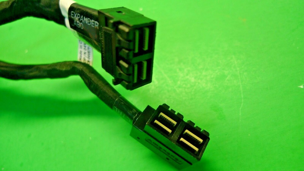Dell PowerEdge R940XA Expandable Raid Controller Dual Mini SAS Cable 4V87Y