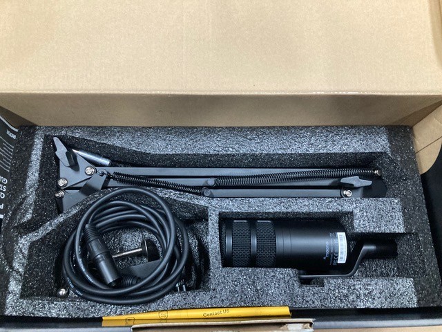 Maono Caster E2 Podcast Equipment Bundle with Dynamic Mic, Bluetooth, AME2C