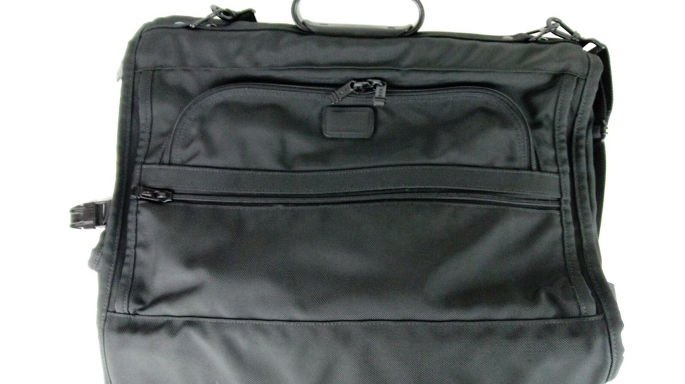 EUC Tumi 234D3 Garment Bag Black