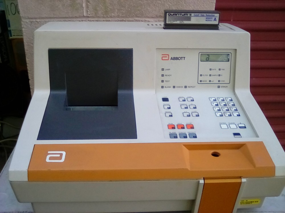 Abbott Quantum II Dual-Wavelength Analyzer 3305-86
