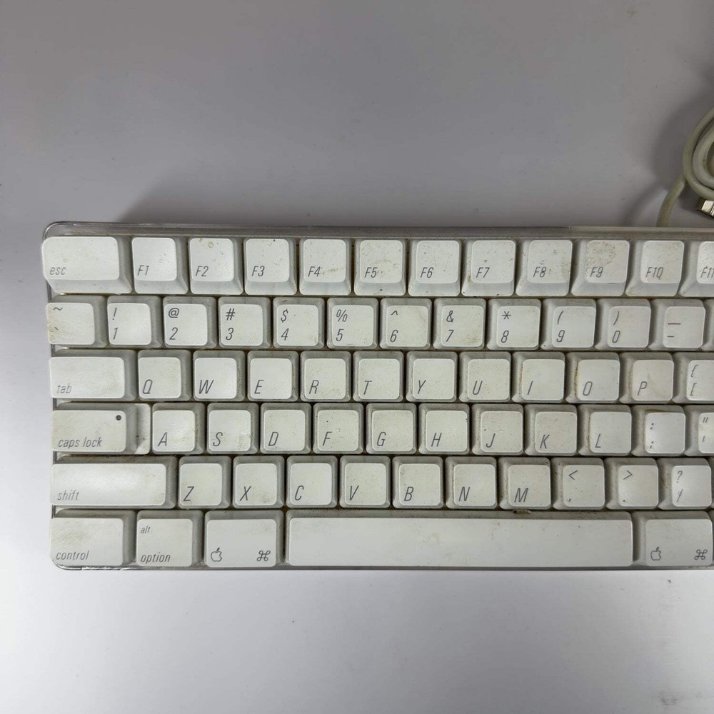 Apple Keyboard and Mighty Mouse A1048 A1152 White