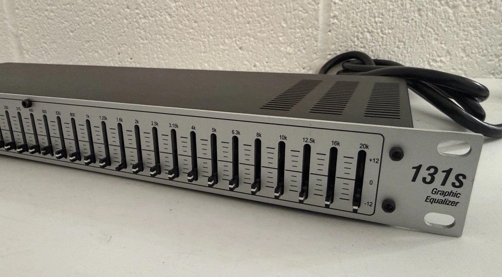 DBX 131s Single Channel 31-Band Graphic Equalizer