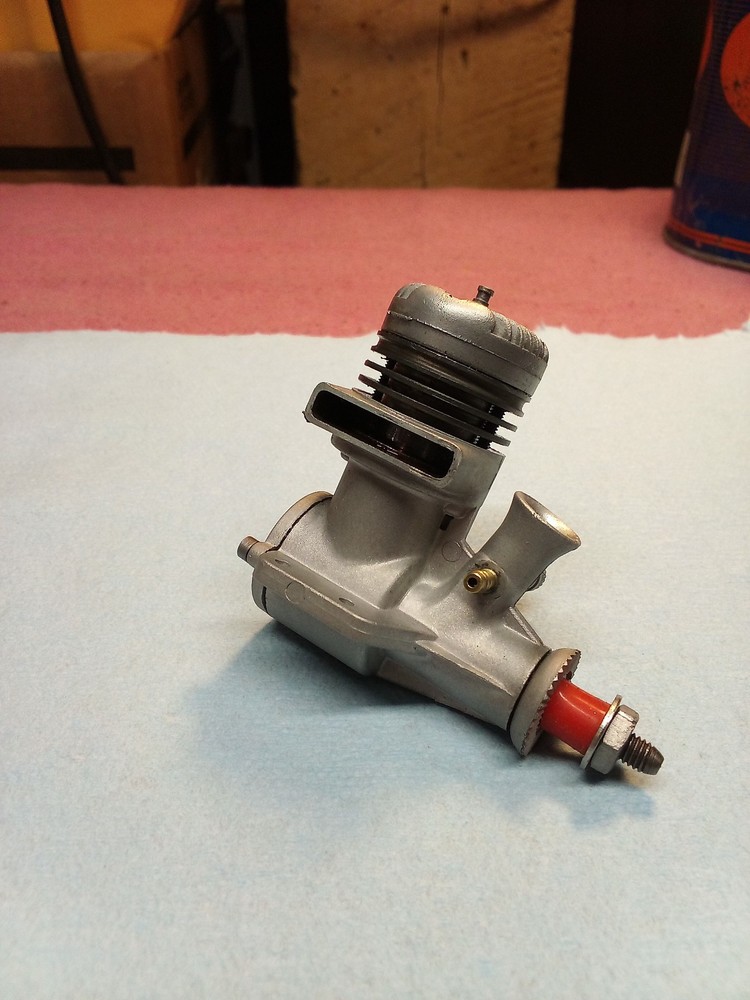 Vintage Fox 15 Model Airplane Engine