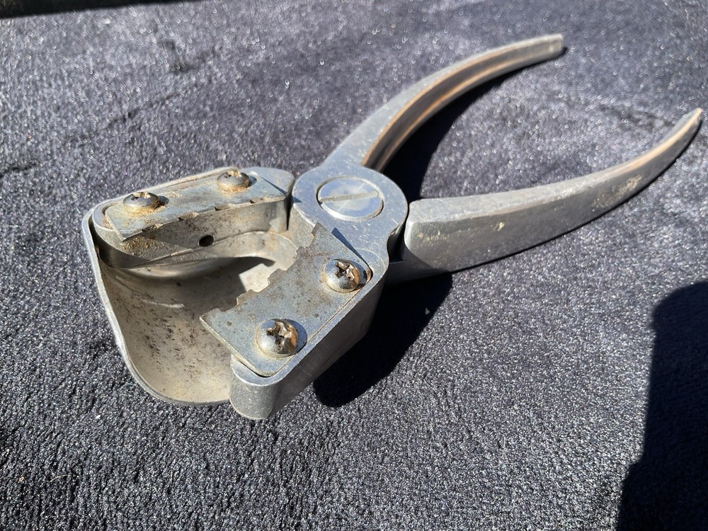 Vintage Texan Nut Sheller With Box