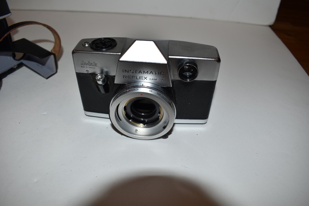 KODAK INSTAMATIC REFLEX CAMERA (SHA99)