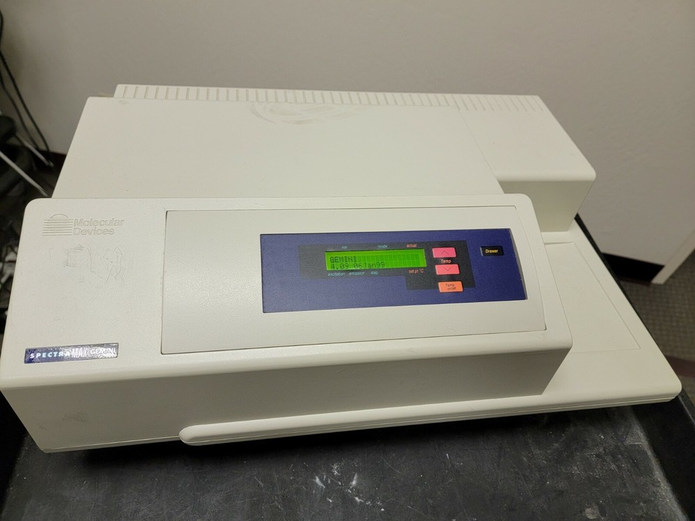 Molecular Devices SpectraMAX Gemini Microplate Spectrophotometer