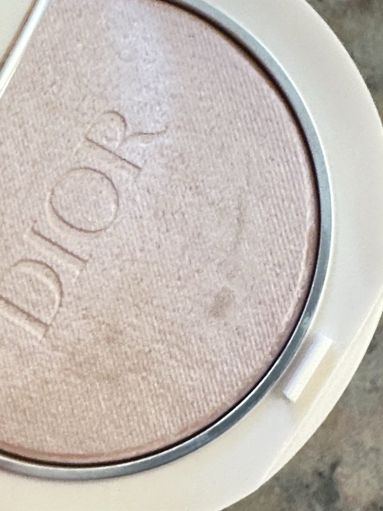Dior Forever Couture Luminizer – 02 Pink Glow – NWOB Read Description