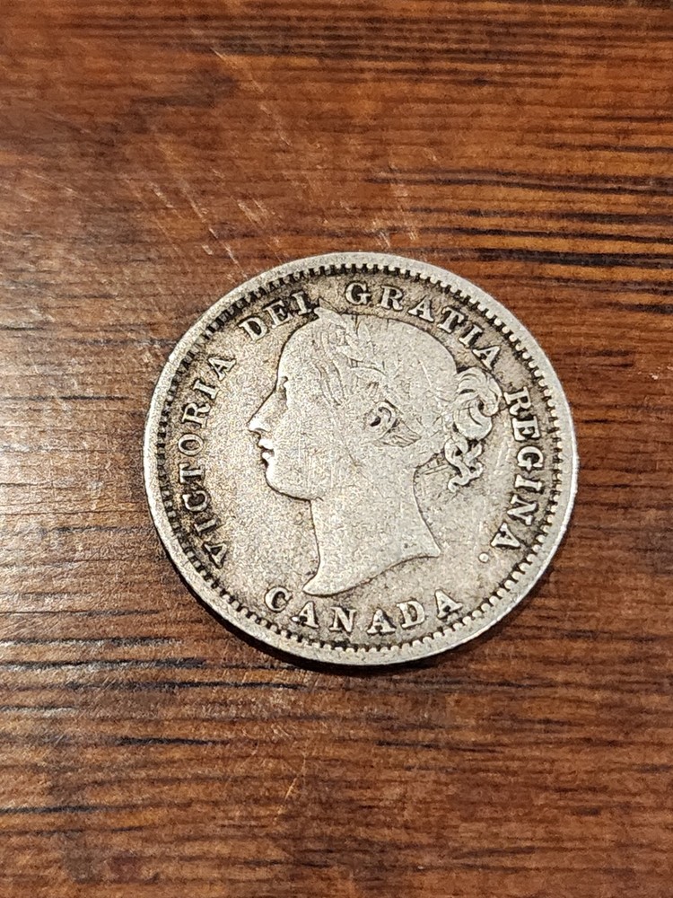 1870 Canada 10 Cents Narrow 0 Silver Coin