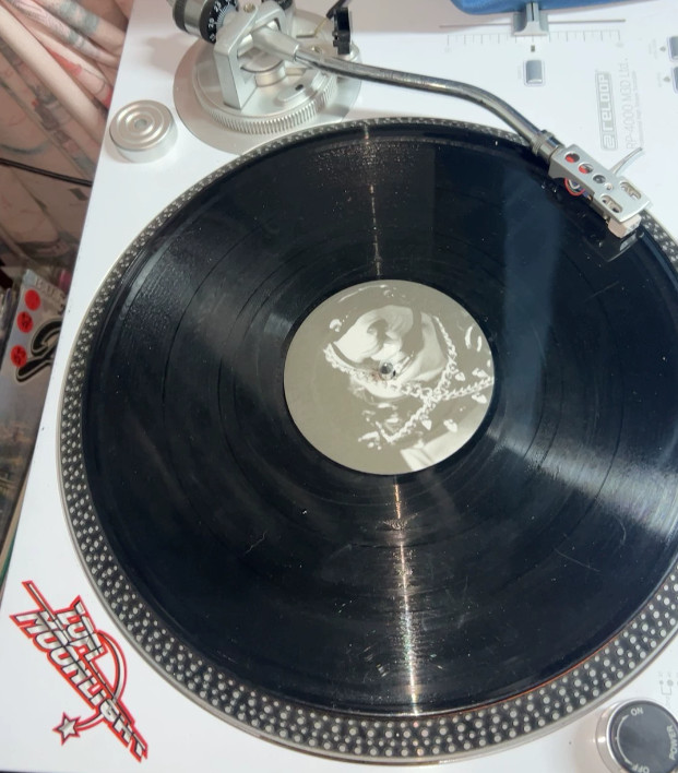 1pcs Reloop RP2000-LTD DJ Turntable