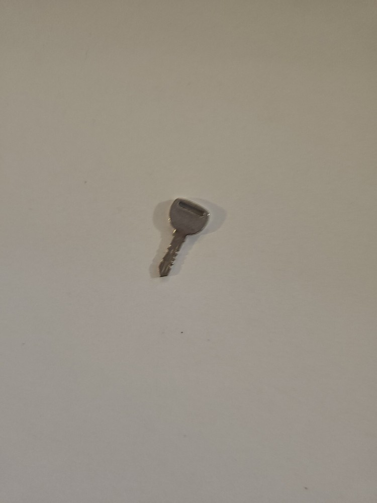 MONOPOLY Supercars REPLACEMENT TOKEN Key