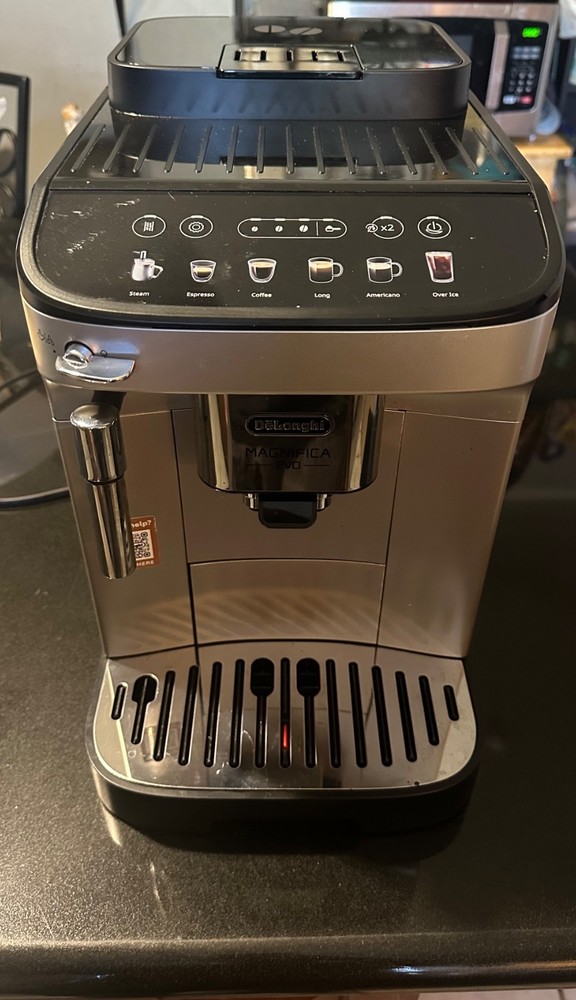 Delonghi Magnifica Evo Automatic Espresso & Coffee Machine - Excellent