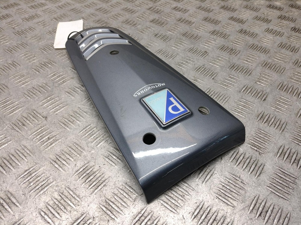 2015 PIAGGIO GTS 300 SUPER Front Centre Panel