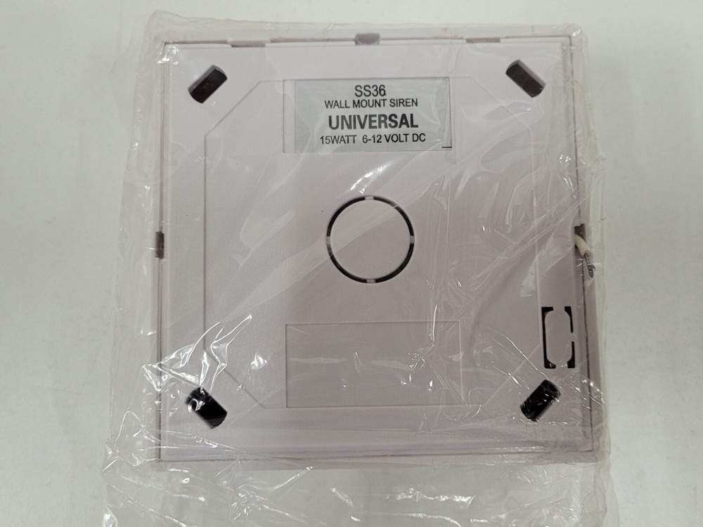 (2) Universal 15 watt Mount Siren SS36