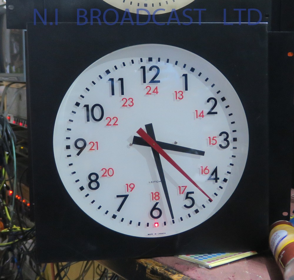 Leitch adc5112l 12inch clock with timecode input and manual