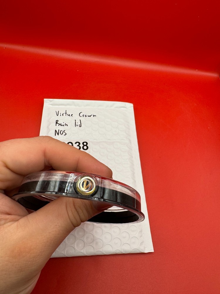 Virtue Crown Rain Lid NOS