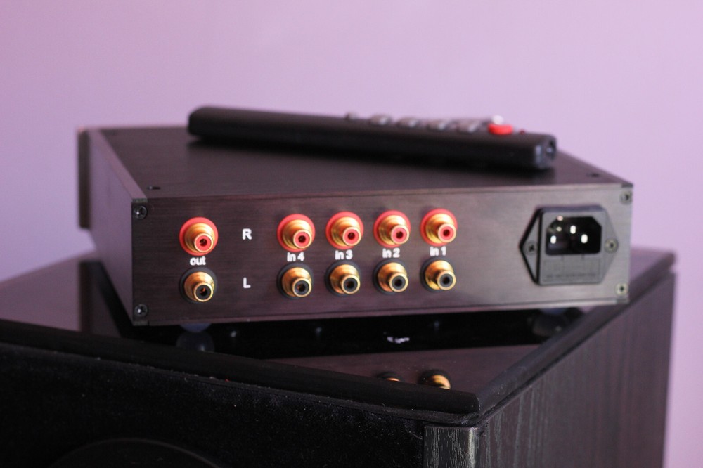 Passive PRECISION preamp. Relay attenuator.