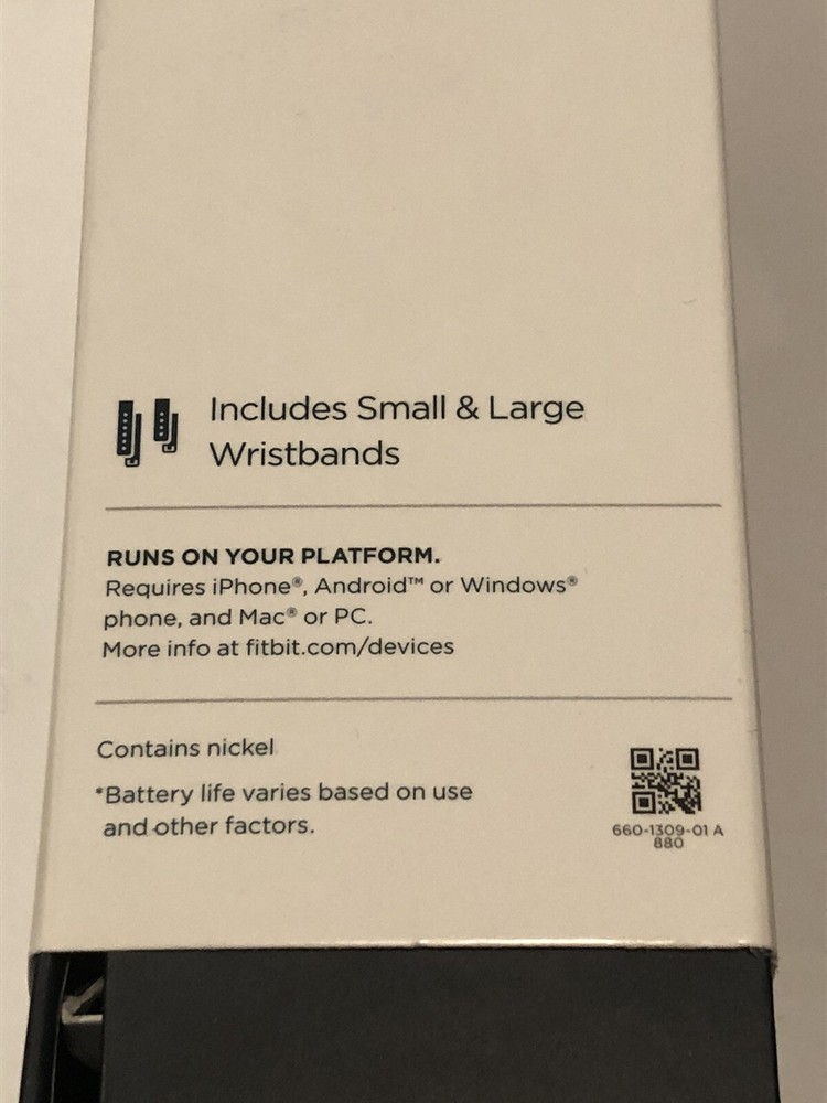 Fitbit Versa Smart Watch, Black/Black Aluminium, Plus White Replacement Band