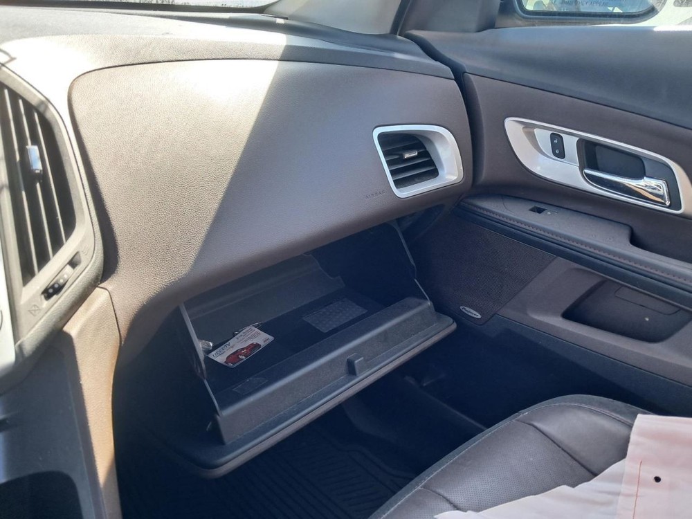 EQUINOX   2014 Glove Box 4831637