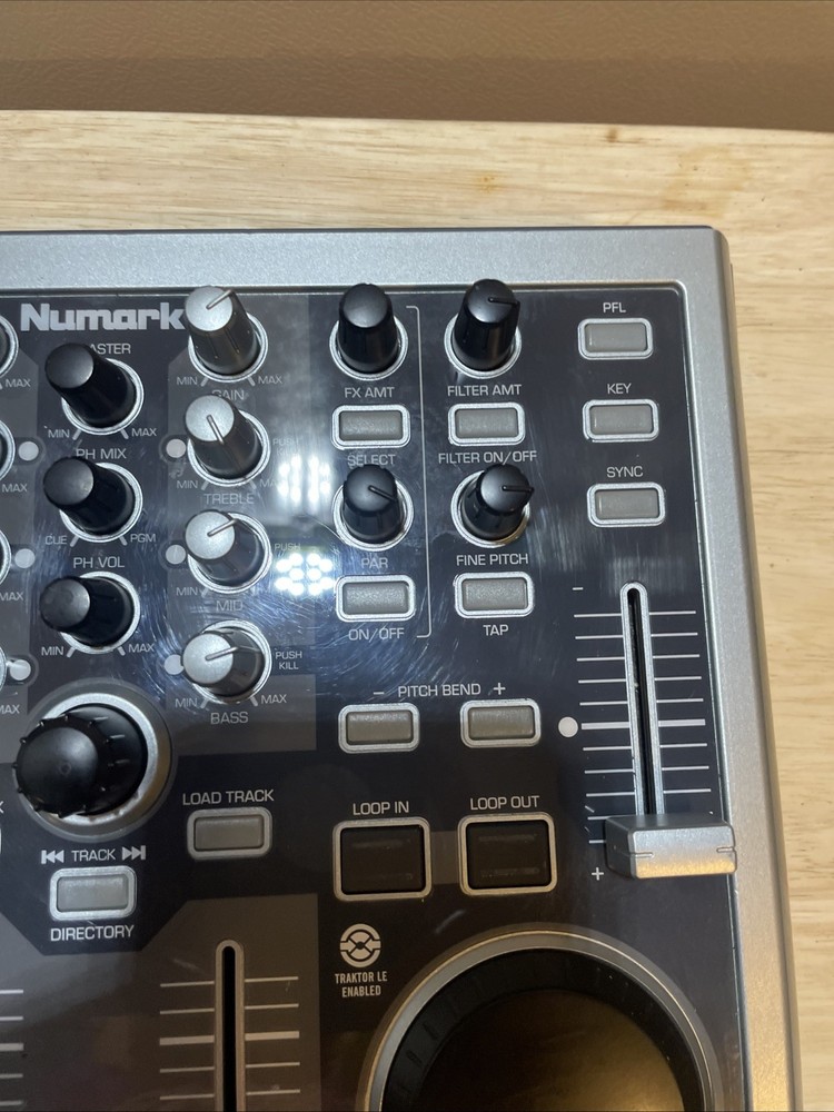 Numark Total Control DJ Double Mixing Deck No Power cable or usb cord