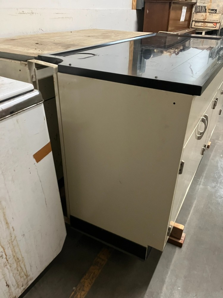 Modular Lab Bench Casework w/Epoxy Top 6'