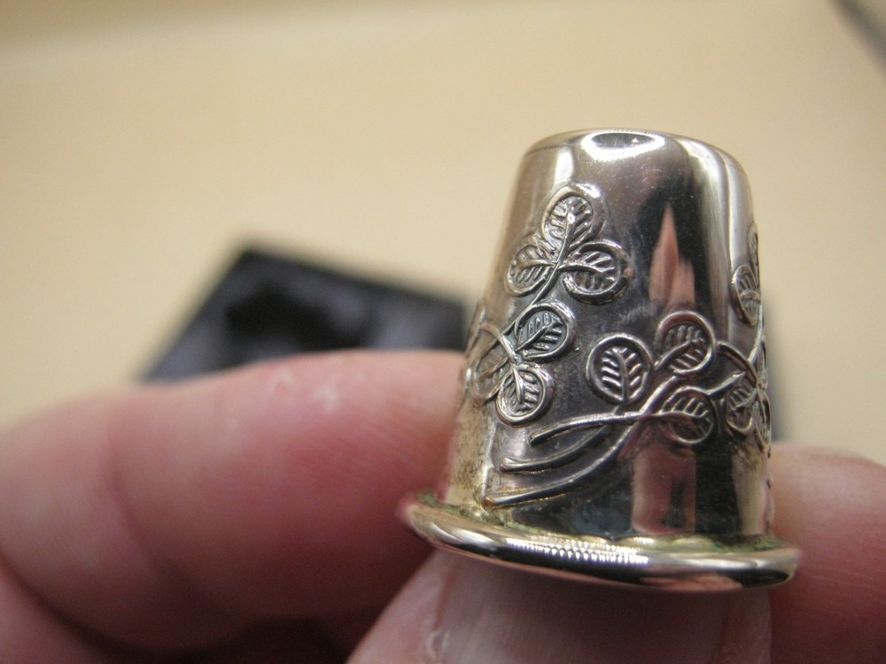 Vintage ROYAL MINT CLASSICS Sterling Silver Thimble Box & Tags Douglas Pell - #3