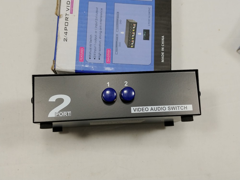 Duttek 2/ 4 Port Video Audio Switch