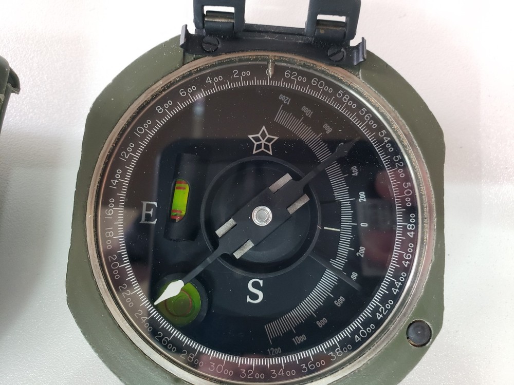 1986 M2 Compass w/ 10543560 Case