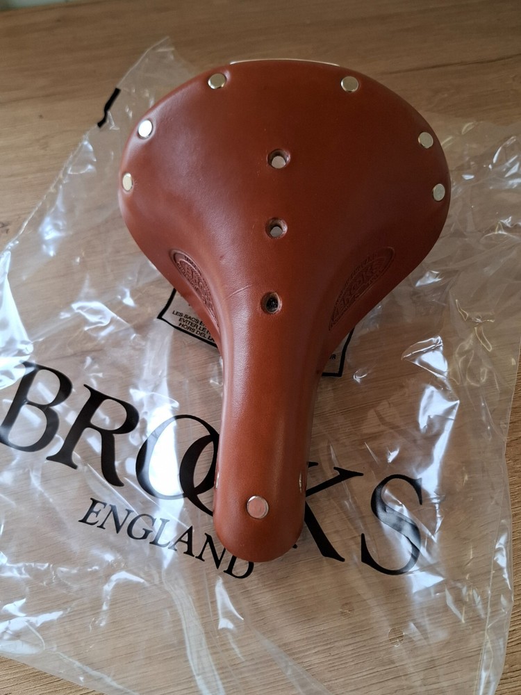 Brooks Flyer Saddle S – Classic Leather Sprung Saddle – NEW