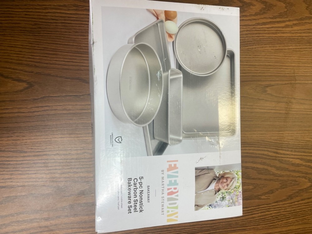 Martha Stewart Everyday bakeware 5 piece set nib