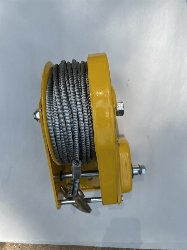 Self-locking Hand Winch 2600 Lb Missing Crank Handle