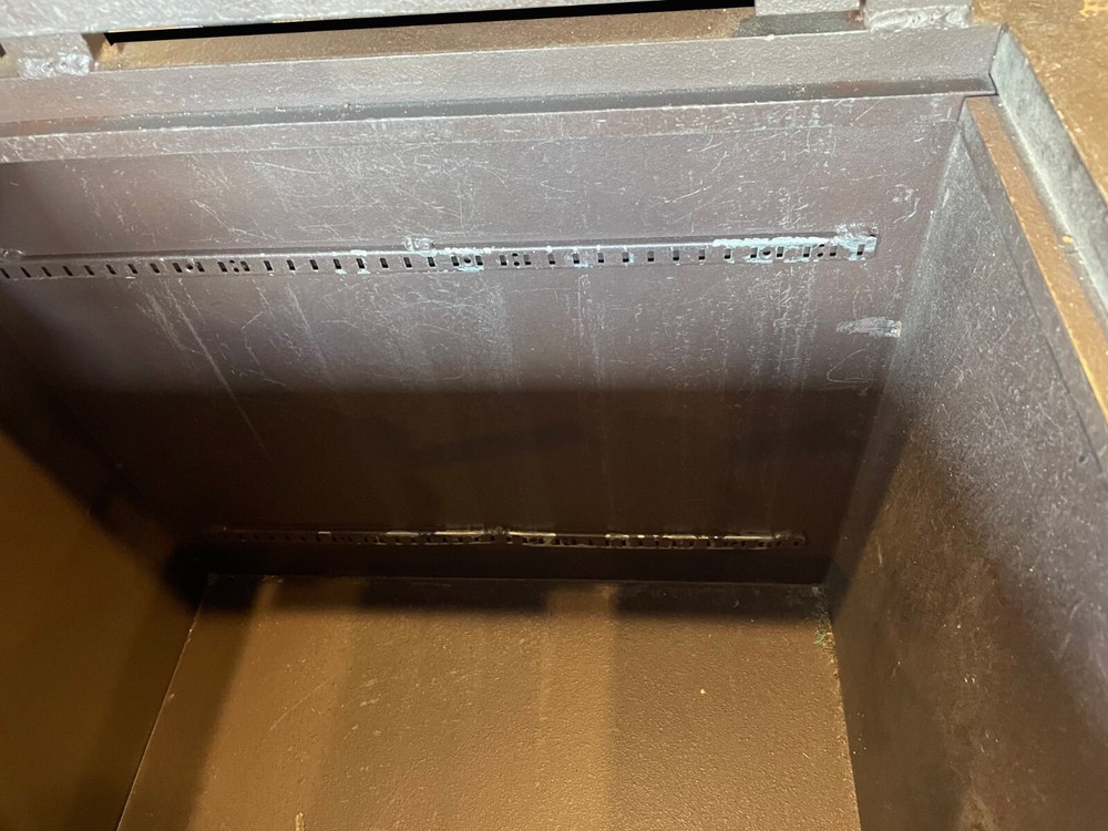 Commercial Gary Safe, Boltable, Drop Box, Adjustable Shelves Solid 1" Steel Used
