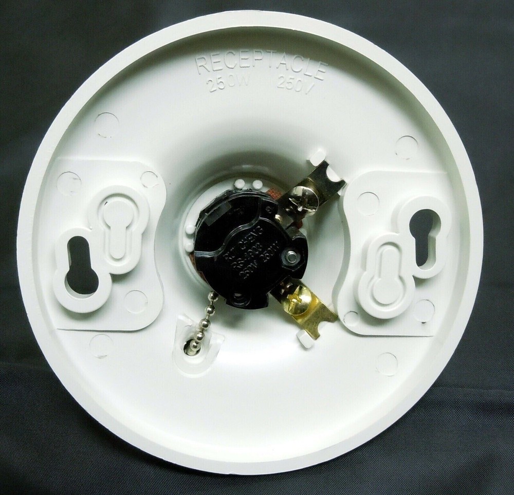 Ceiling mount light bulb 125v Socket with on / off pulling chain switch