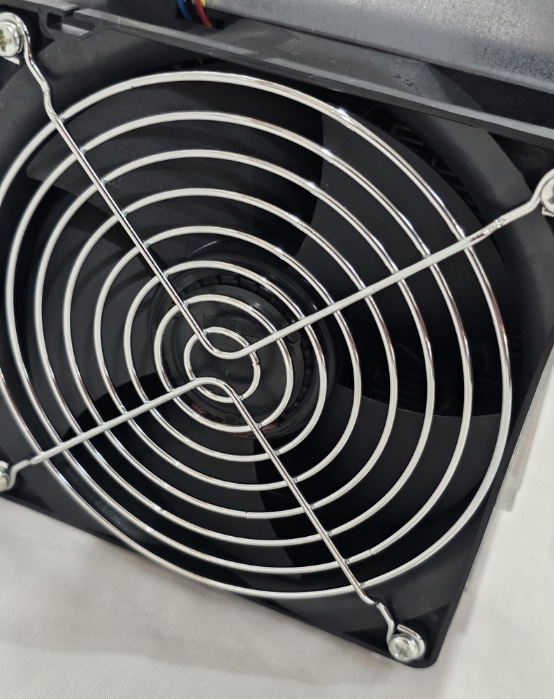 *NEW* Bitmain Antminer D3 19.3Gh Mining X11 Algorithm