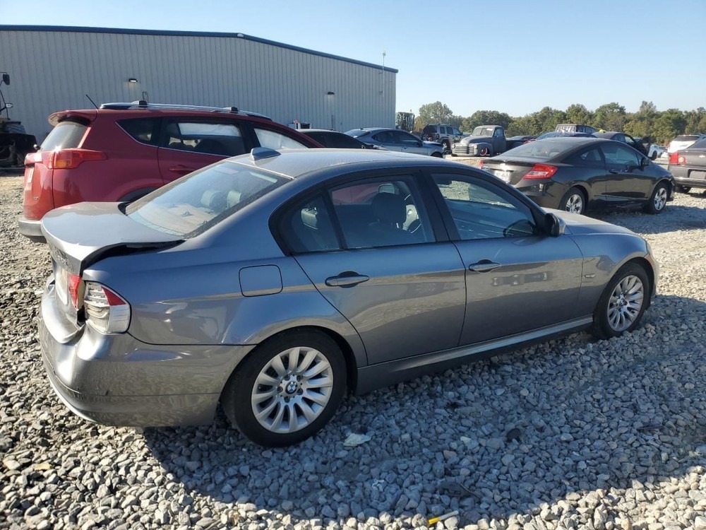 328I 2009 Glove Box 4998341