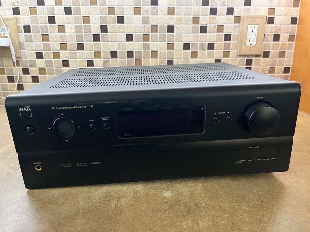 NAD T 747 7.1 Channel Receiver