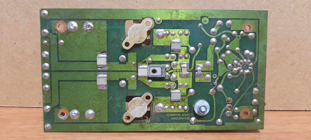 HF LINEAR AMPLIFIER 300w MRF-422 28V