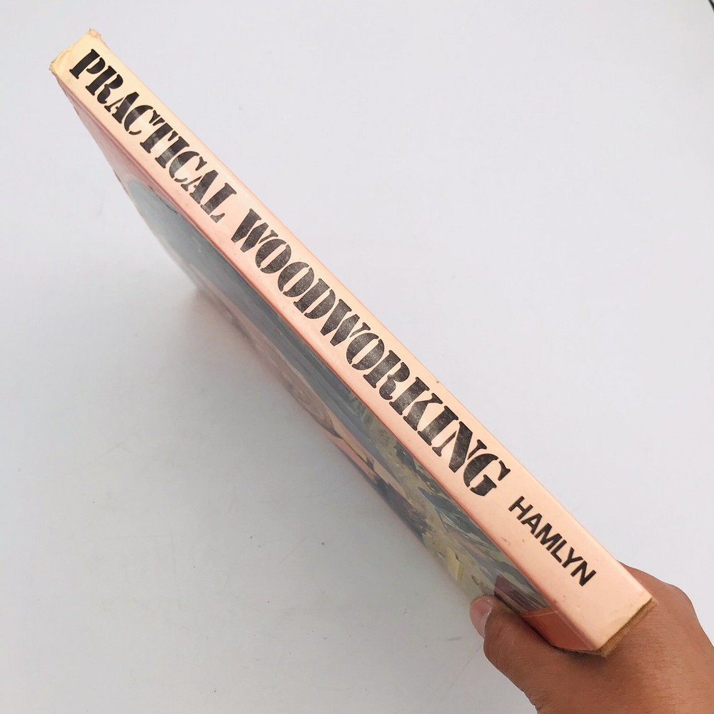 VTG 1974 Practical Woodworking Guide to Tools Materials Methods Hamlyn Publ