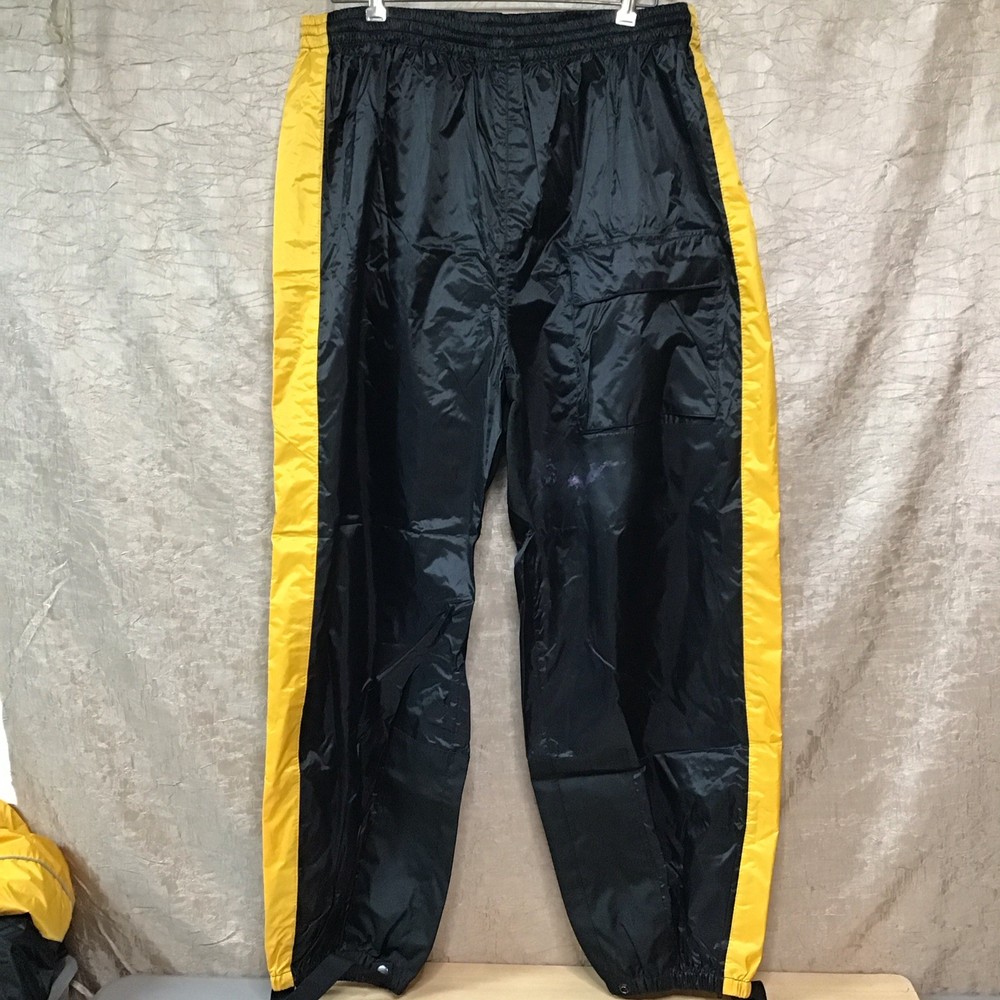 Thunder Under Motorcyclists Rain Suit. Jacket/Pants. Size Large.