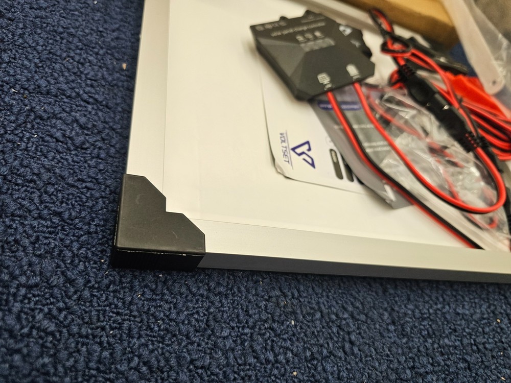 Voltset VSA20 VSA20Y Solar Panel Hardware / 20W / Charge Controller