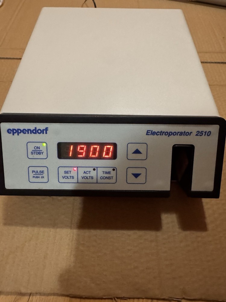 Eppendorf 2510 Electroporator Tested Power On