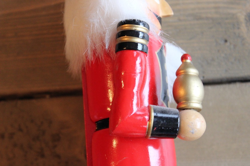 Royal King Nutcracker