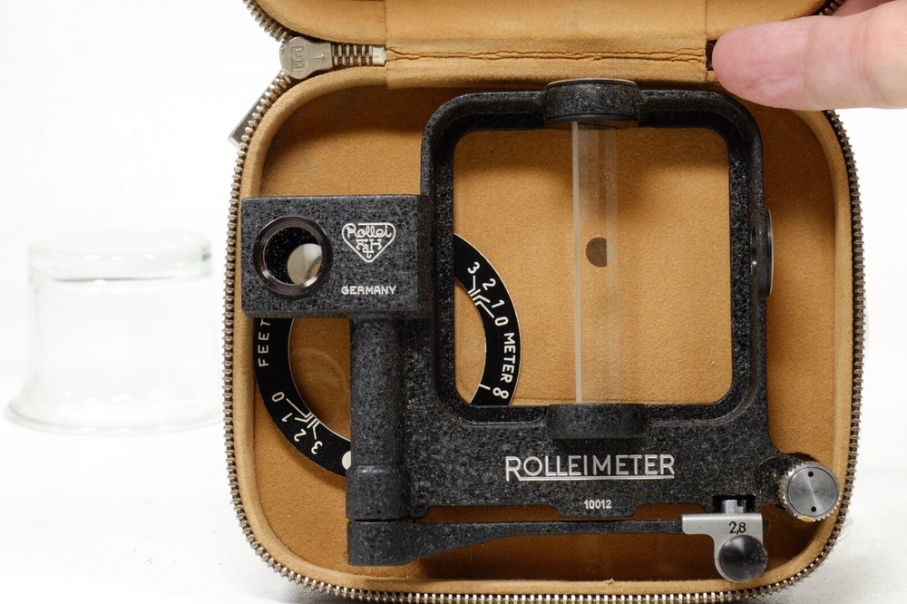 Rolleimeter 2.8 in case