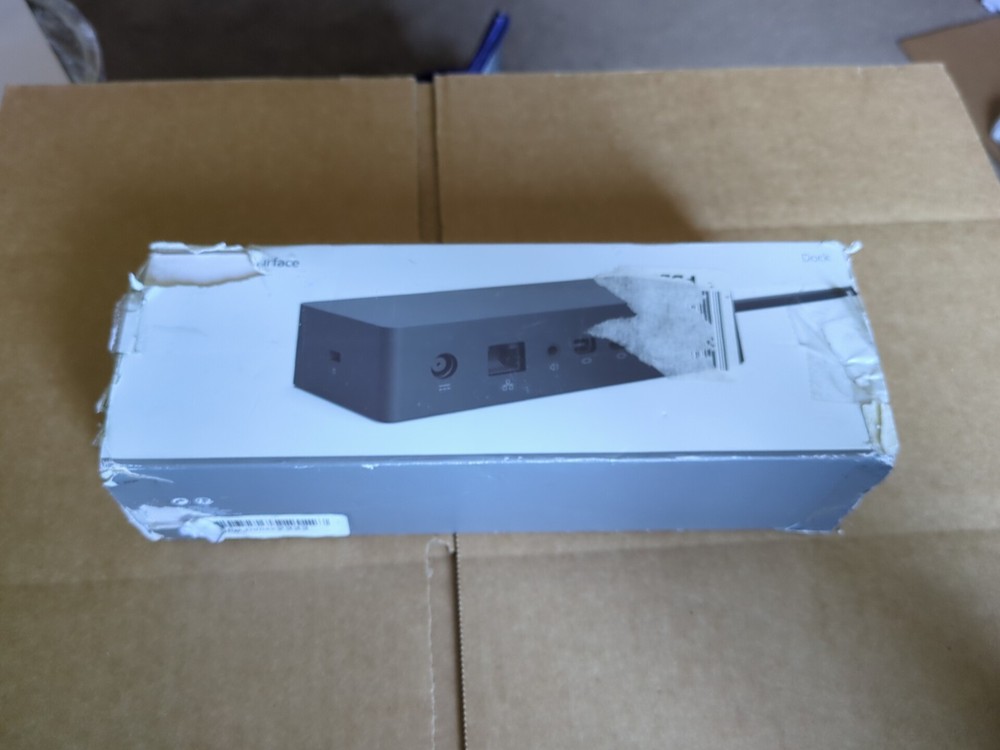 Microsoft Surface Dock Model: 1661 - Docking Station