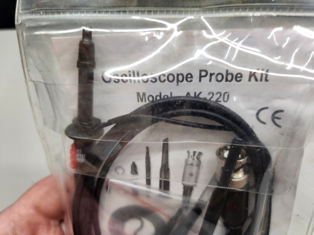 Oscilloscope Probe Kit AK-220