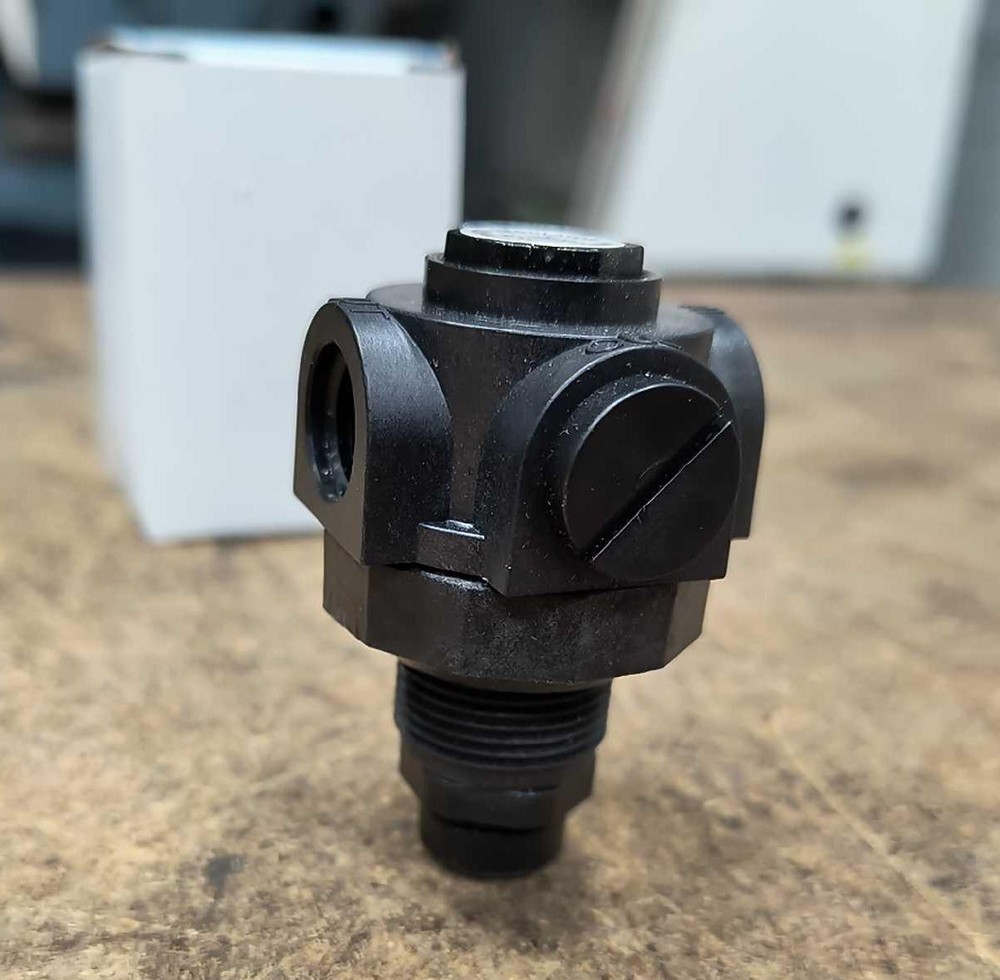 New Old Stock Watts, P60 Water Pressure Regulator P60-M1-4 0-60 1/4"