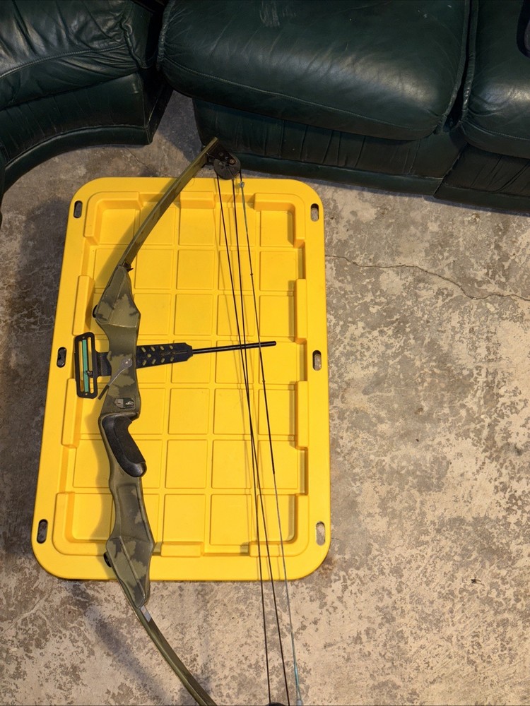 PSE Compound Bow Right-Handed Pre-owned