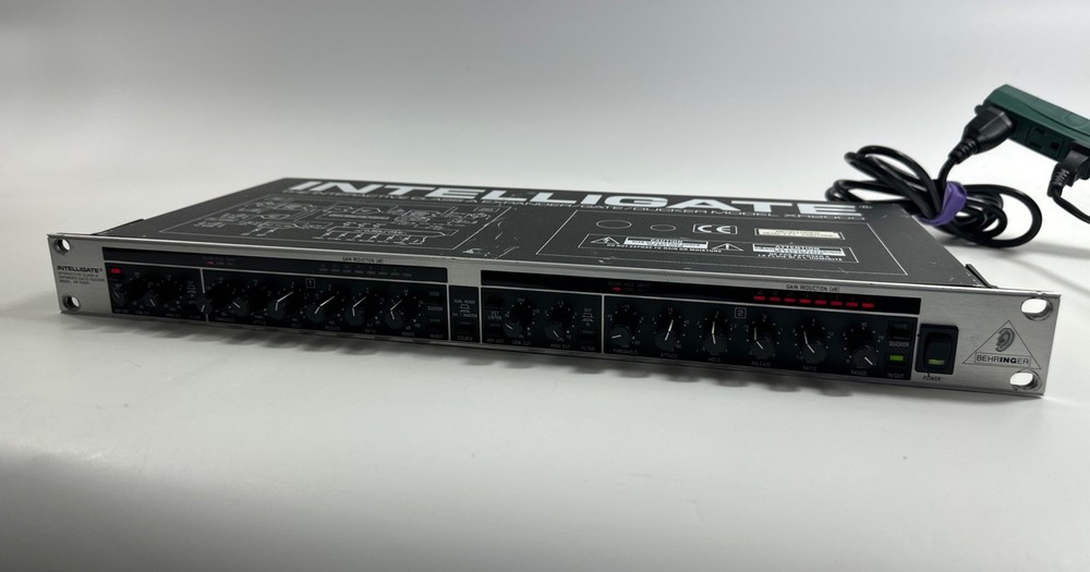 Behringer Intelligate XR2000 2-Ch Interactive Class-A Expander Gate Ducker