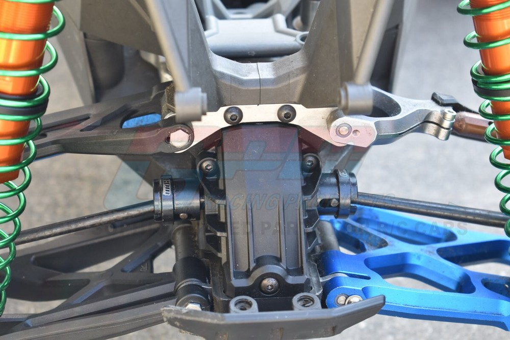 FRONT/REAR DIFF OUTDRIVE CUPS