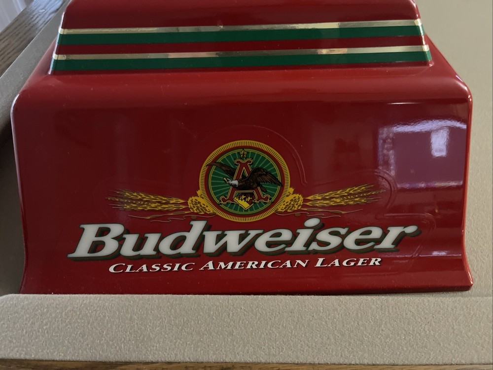 Vintage 90’s Budweiser Pool Table Light