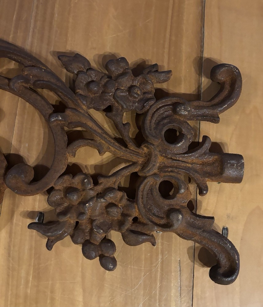 Vintage Cast Iron Rustic 25” Wall Hanging Decor